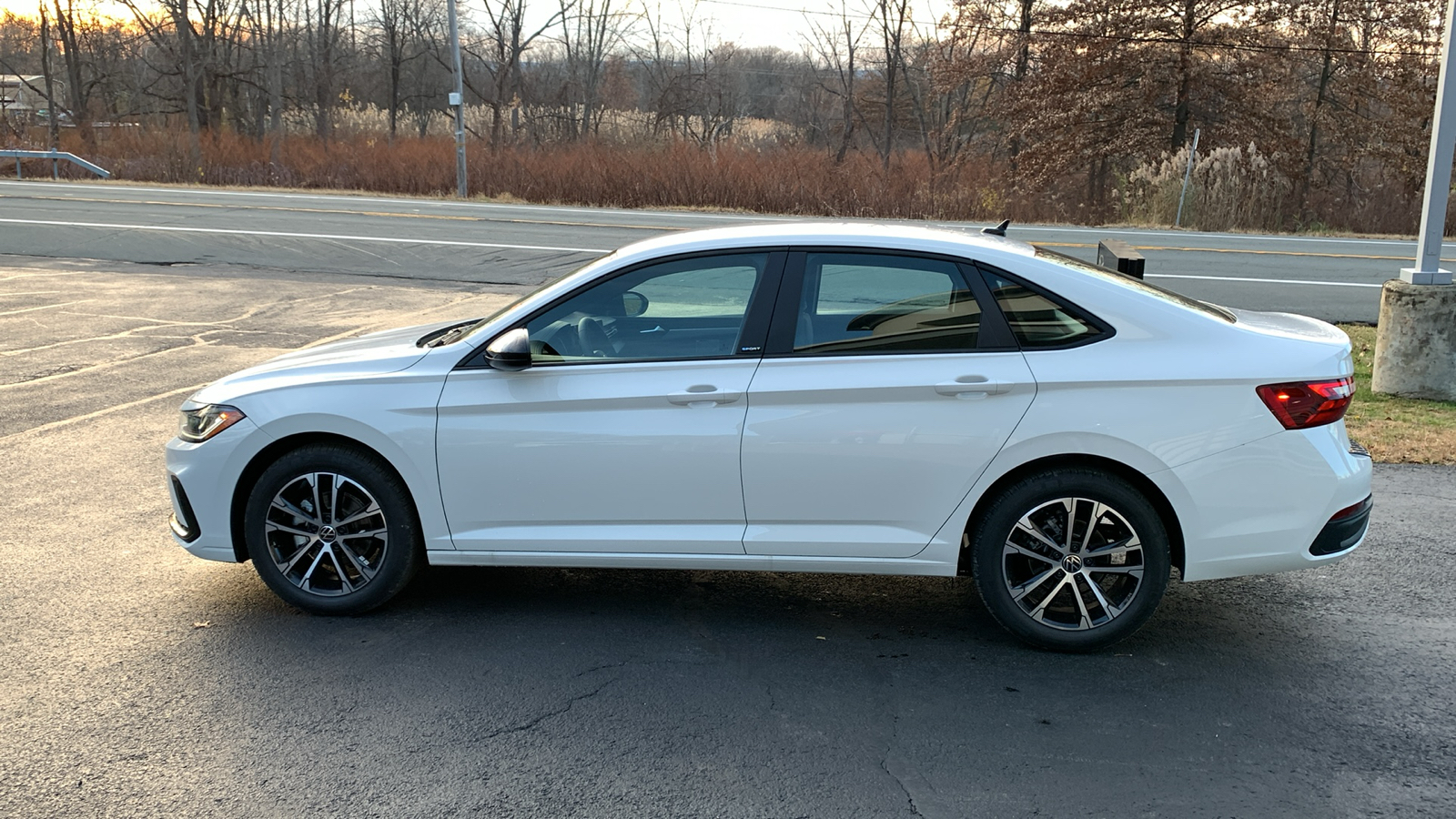 2025 Volkswagen Jetta 1.5T Sport 8