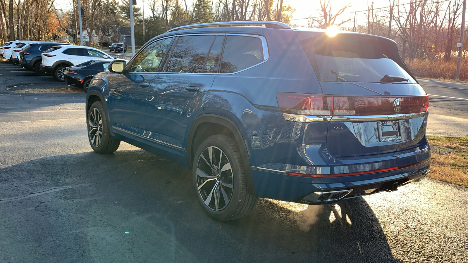 2025 Volkswagen Atlas 2.0T SEL Premium R-Line 7