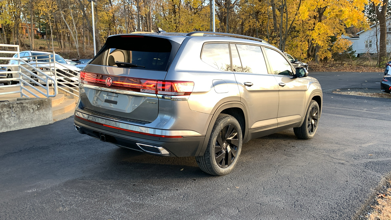 2024 Volkswagen Atlas 2.0T SE w/Technology 5