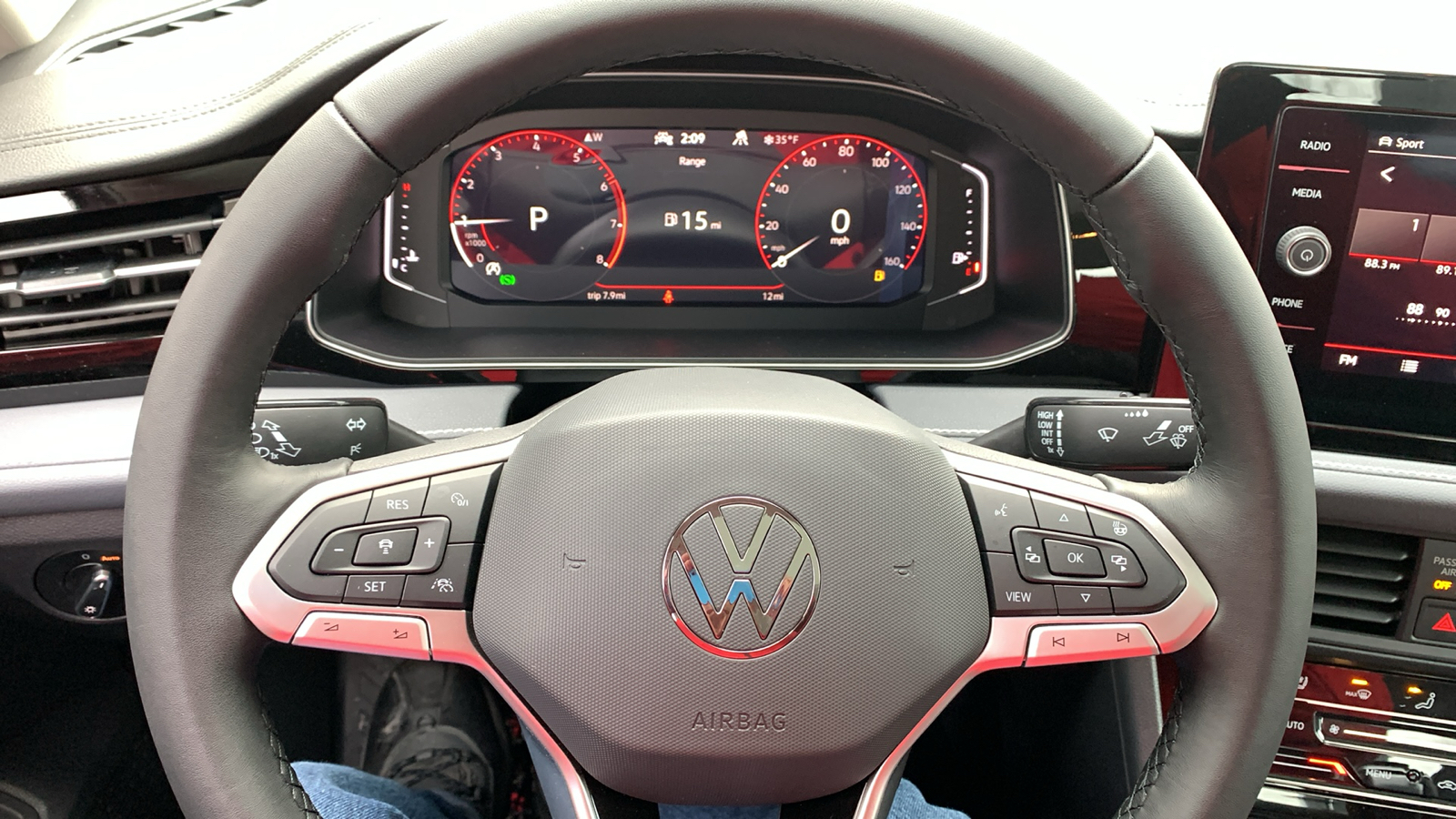 2025 Volkswagen Jetta 1.5T SEL 16