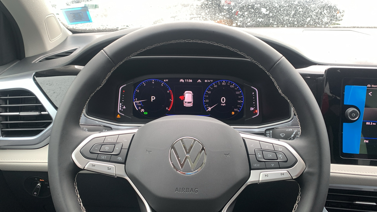 2025 Volkswagen Taos 1.5T SEL 10