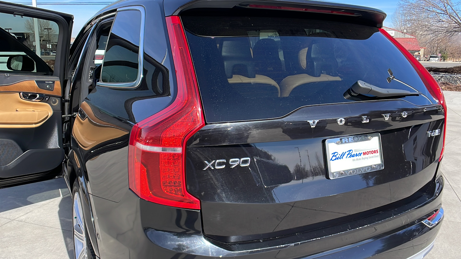 2016 Volvo XC90 T6 First Edition 12