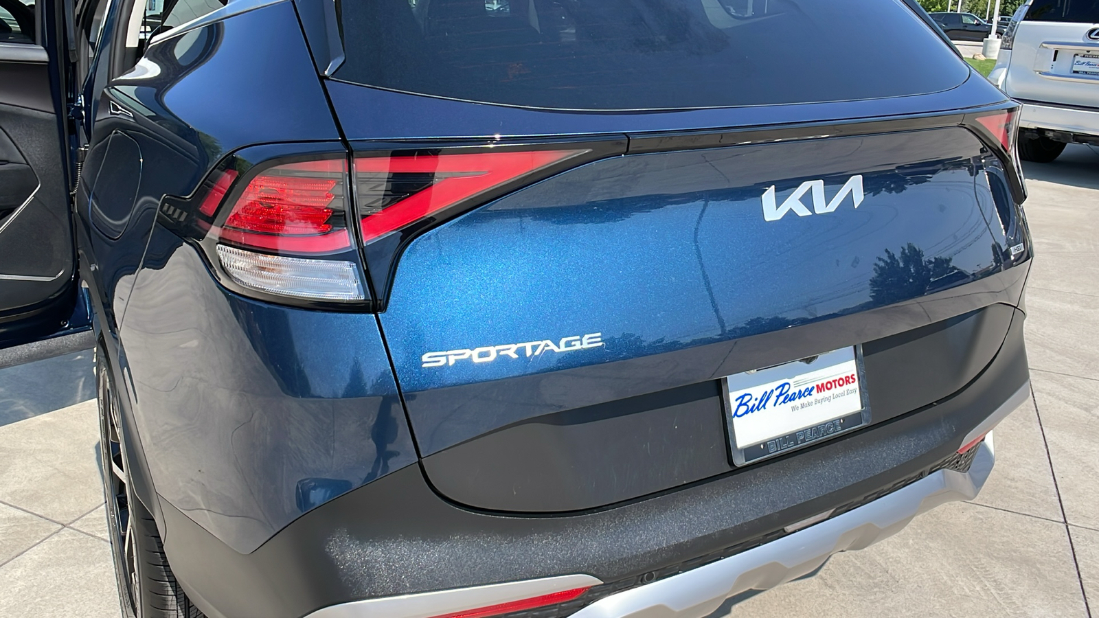 2023 Kia Sportage Hybrid EX 12