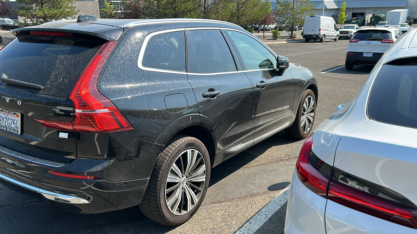 2022 Volvo XC60 Recharge Plug-In Hybrid Inscription 4