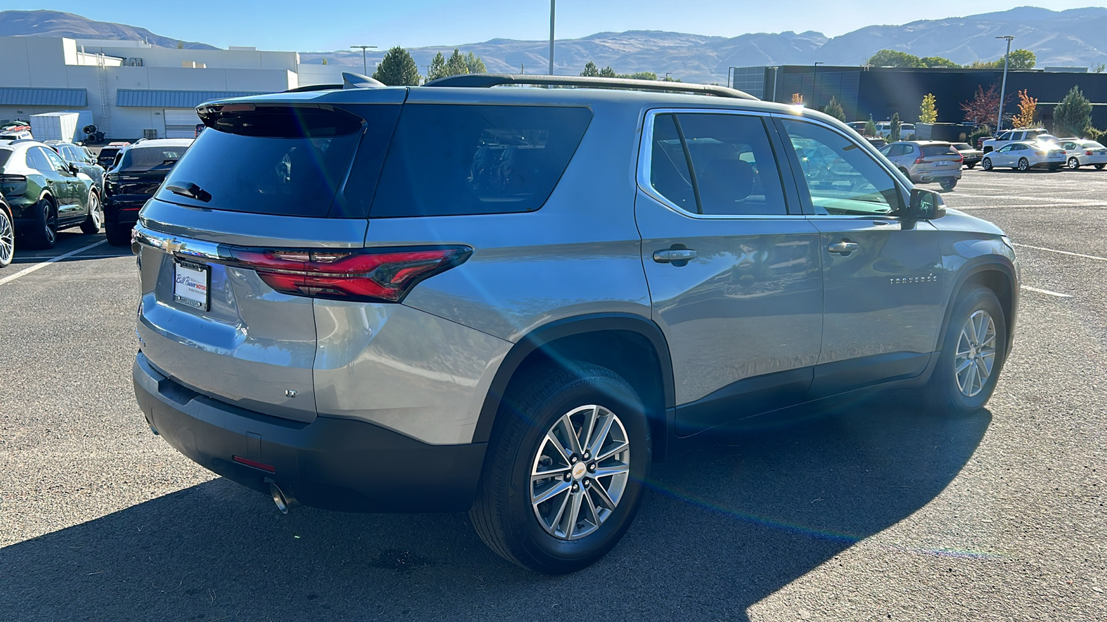 2023 Chevrolet Traverse LT Cloth 6