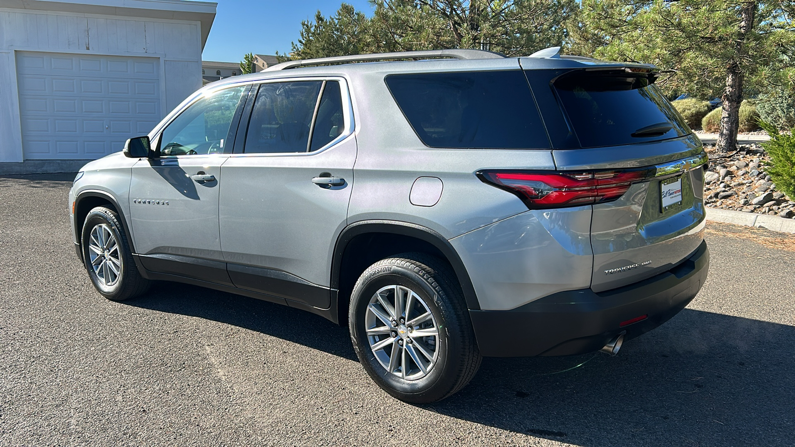 2023 Chevrolet Traverse LT Cloth 9