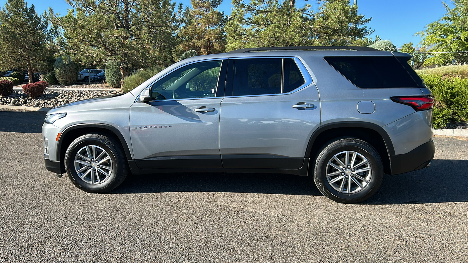 2023 Chevrolet Traverse LT Cloth 10