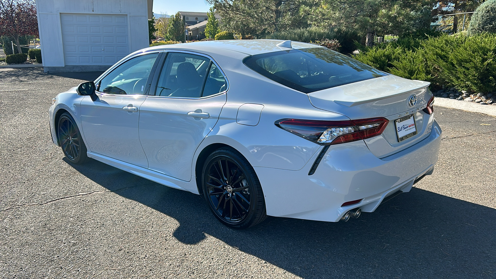 2022 Toyota Camry Hybrid XSE 9