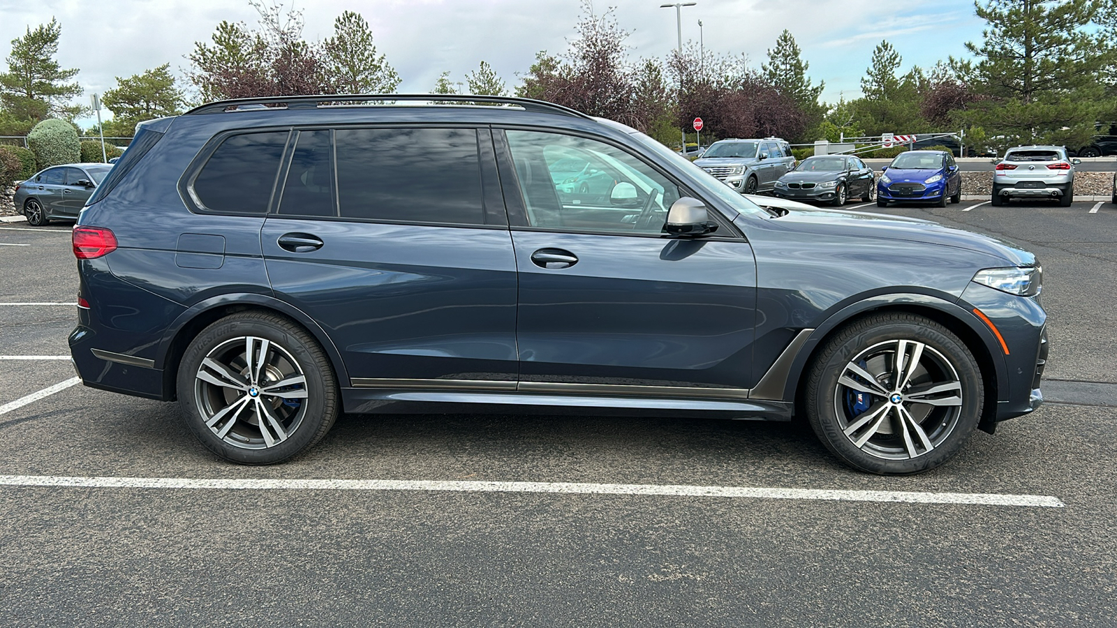 2020 BMW X7 M50i 3