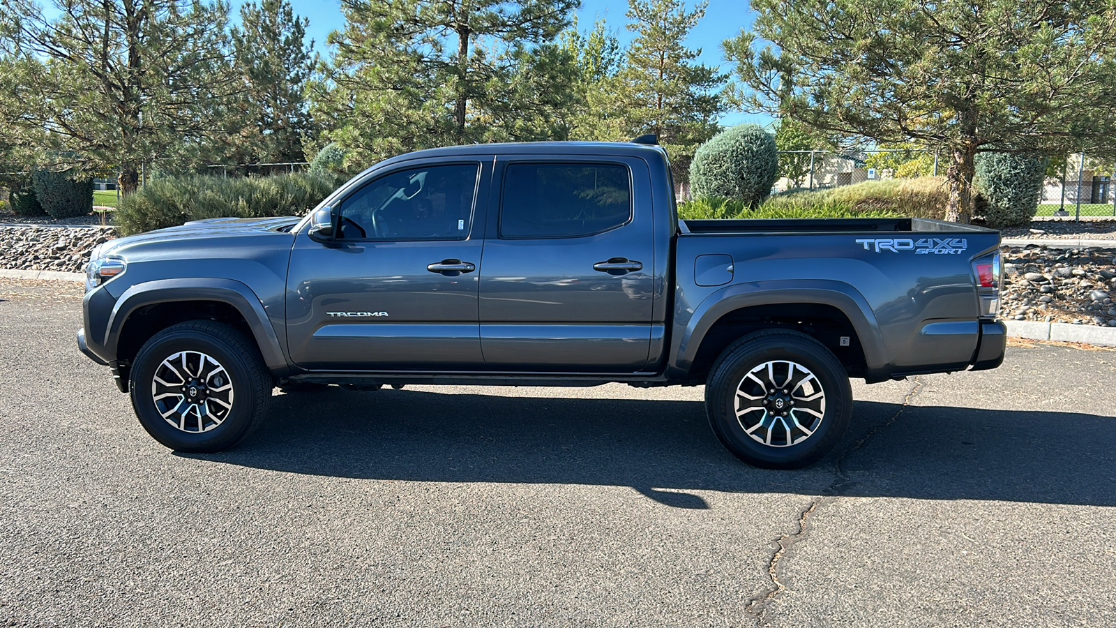 2022 Toyota Tacoma 4WD TRD Sport 10