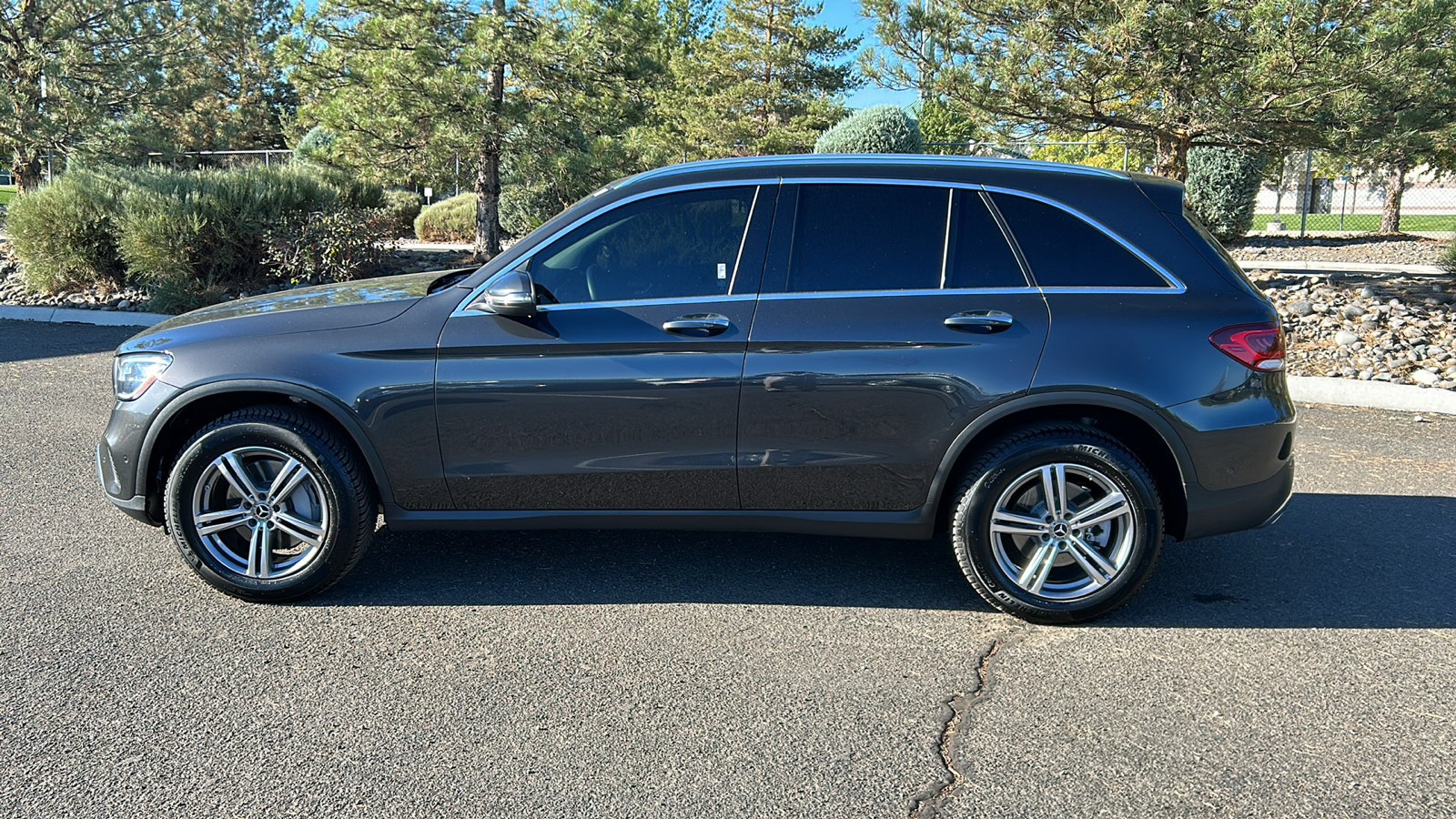 2021 Mercedes-Benz GLC GLC 300 10