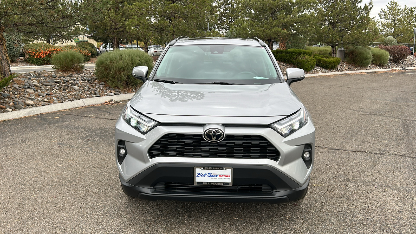 2023 Toyota RAV4 XLE Premium 3