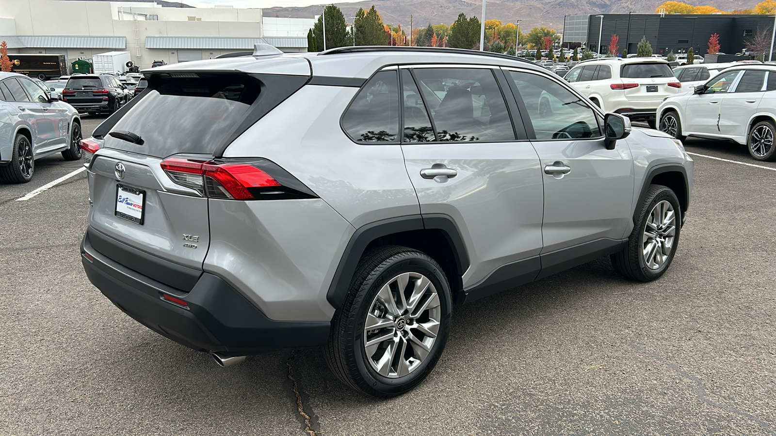 2023 Toyota RAV4 XLE Premium 6