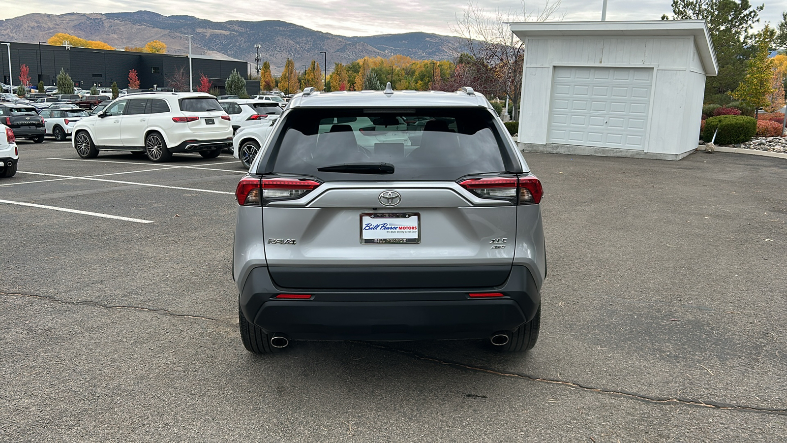 2023 Toyota RAV4 XLE Premium 8