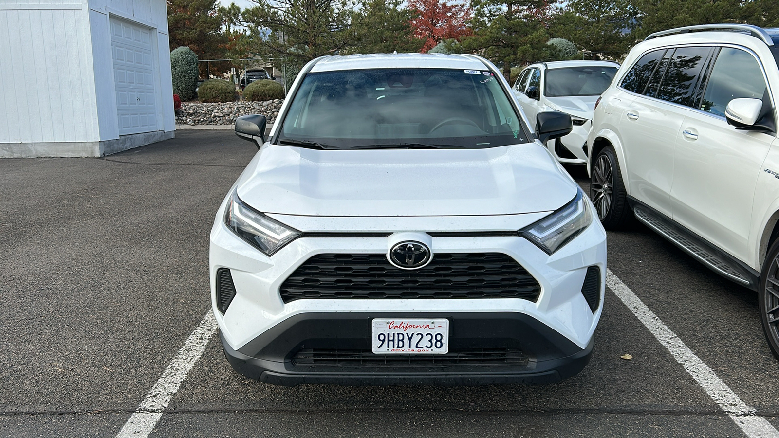 2023 Toyota RAV4 LE 2