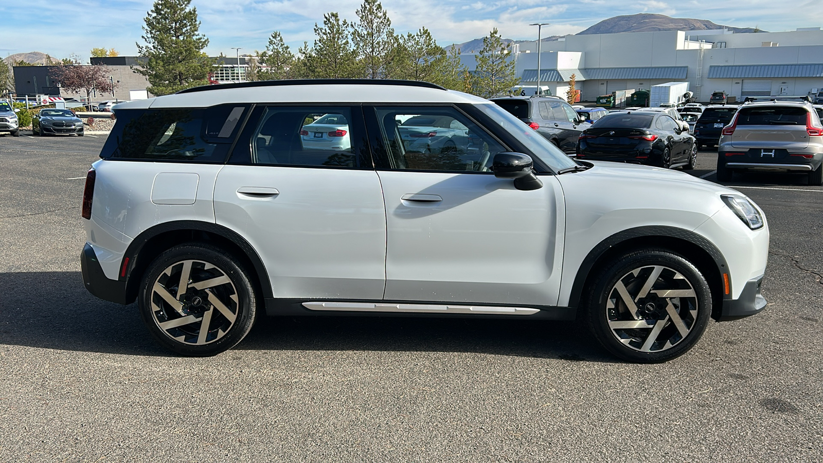 2025 MINI Countryman Cooper S 8