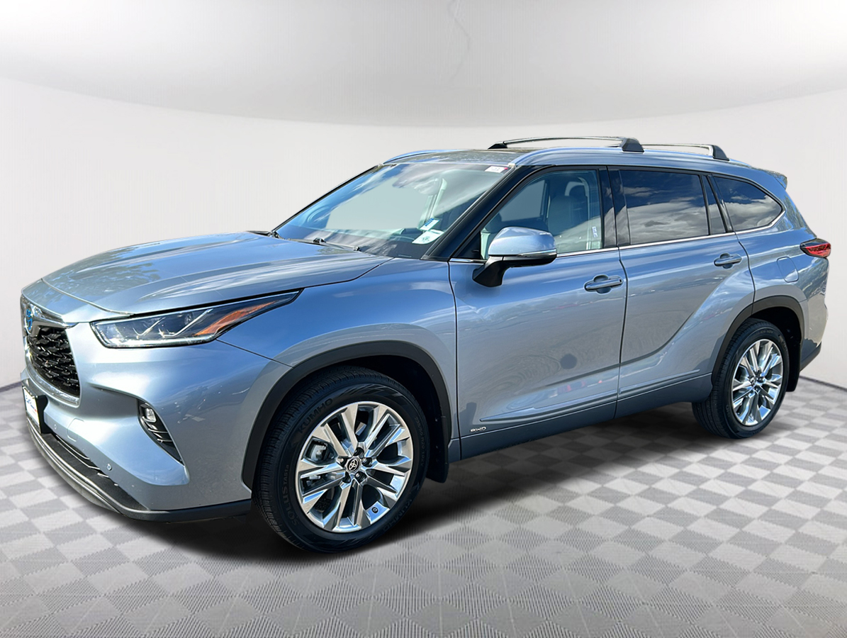 2023 Toyota Highlander Hybrid Limited 1