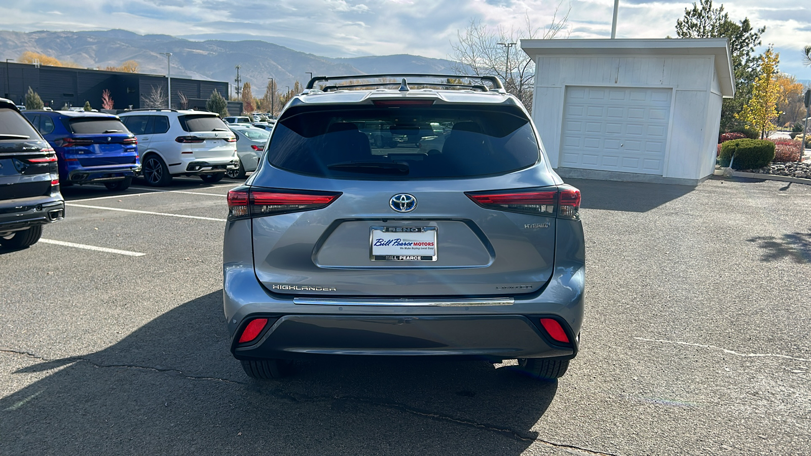 2023 Toyota Highlander Hybrid Limited 8