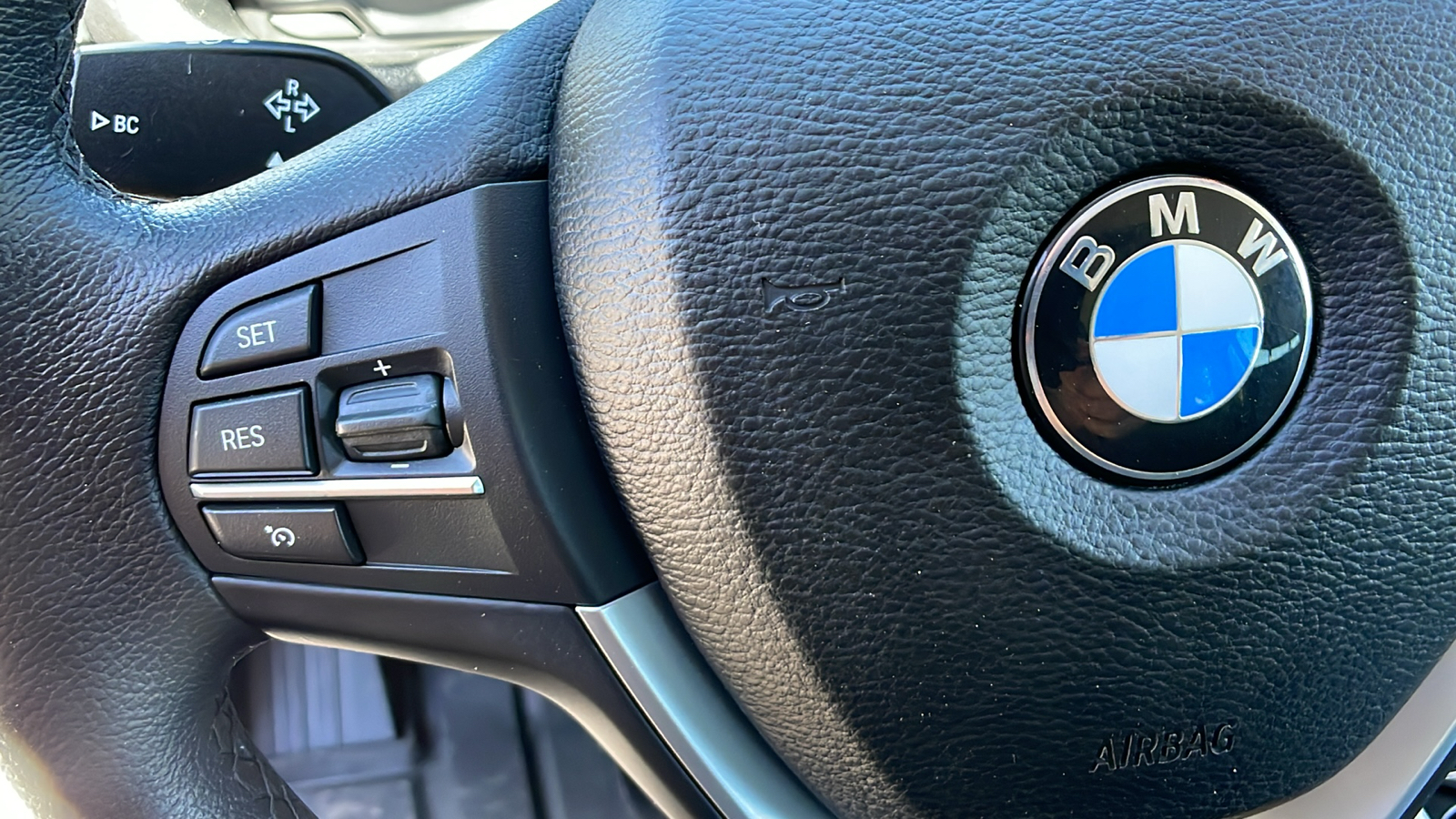 2017 BMW X3 xDrive28i 32