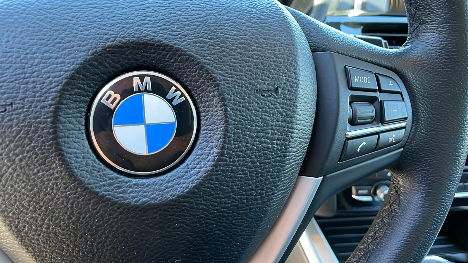 2017 BMW X3 xDrive28i 33