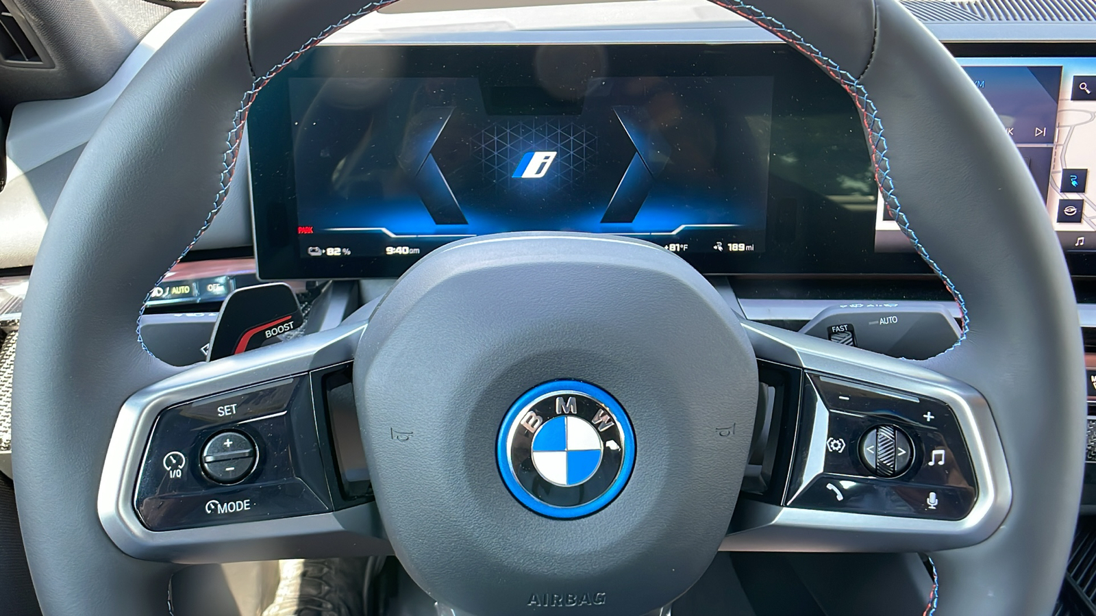 2024 BMW i5 M60 34