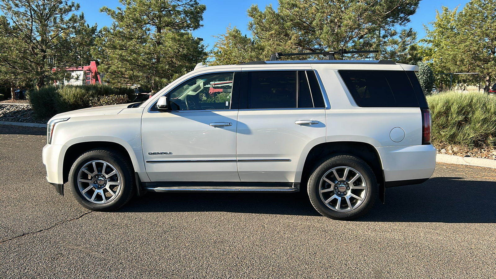 2015 GMC Yukon Denali 10