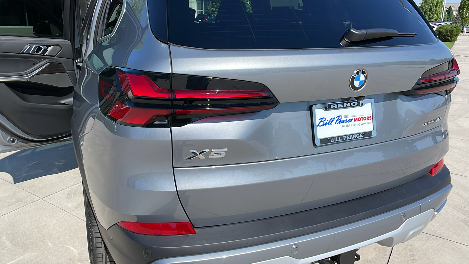 2025 BMW X5 xDrive40i 12