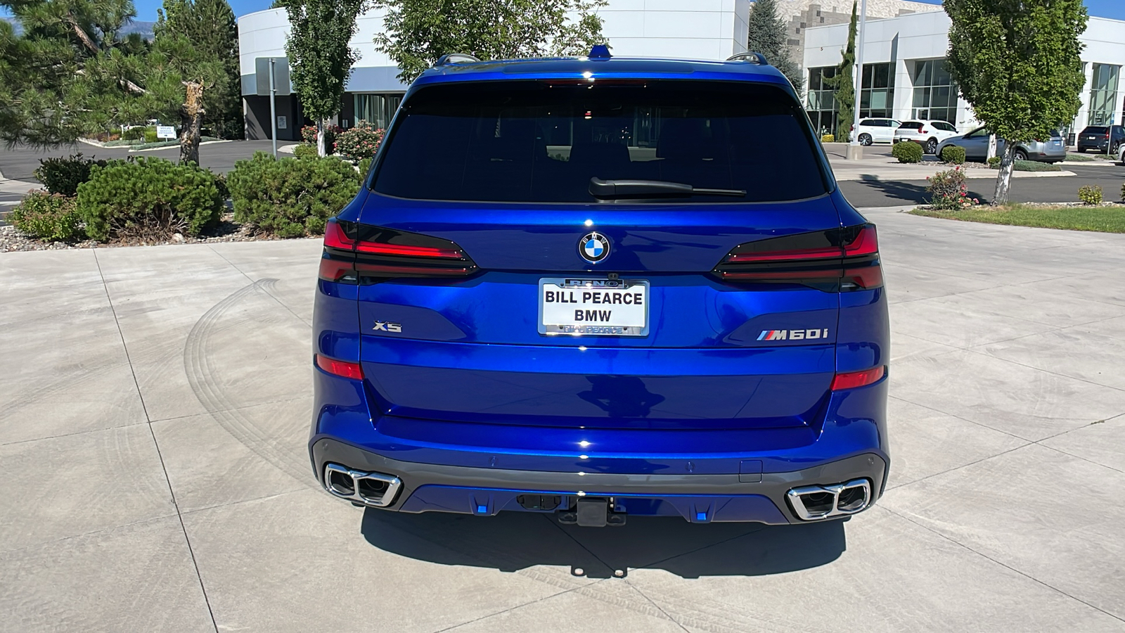 2025 BMW X5 M60i 6