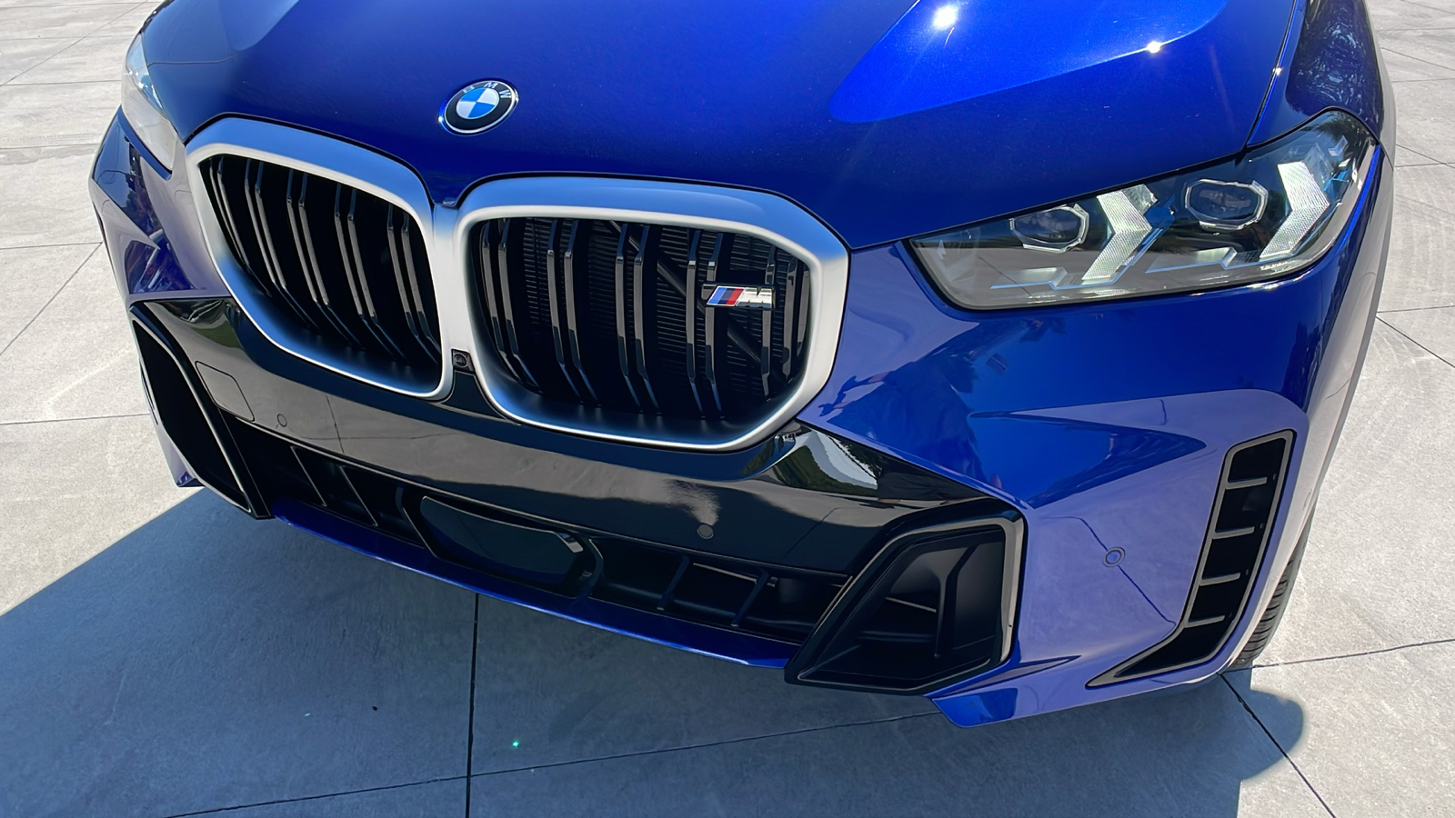 2025 BMW X5 M60i 11