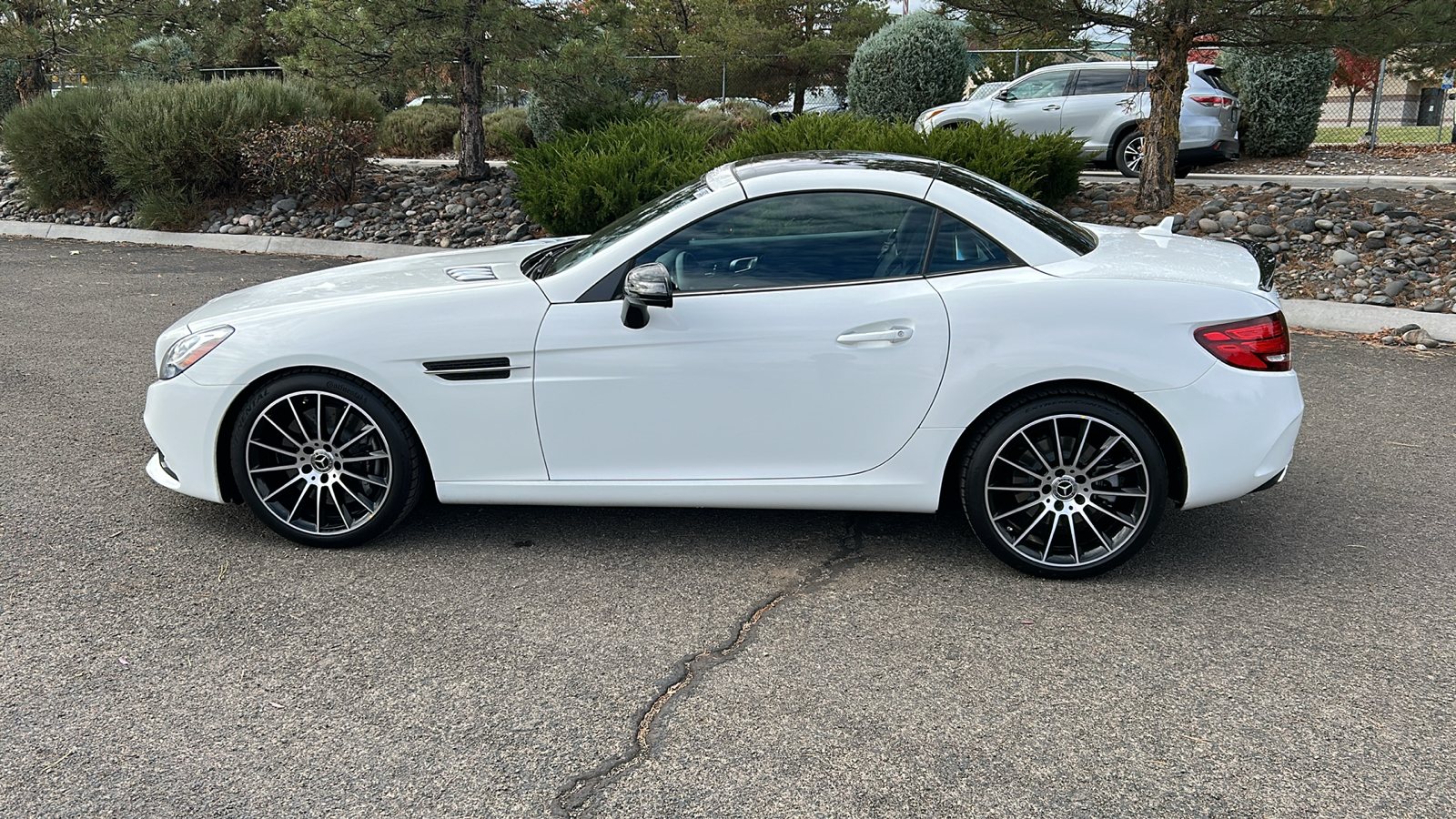 2019 Mercedes-Benz SLC SLC 300 10