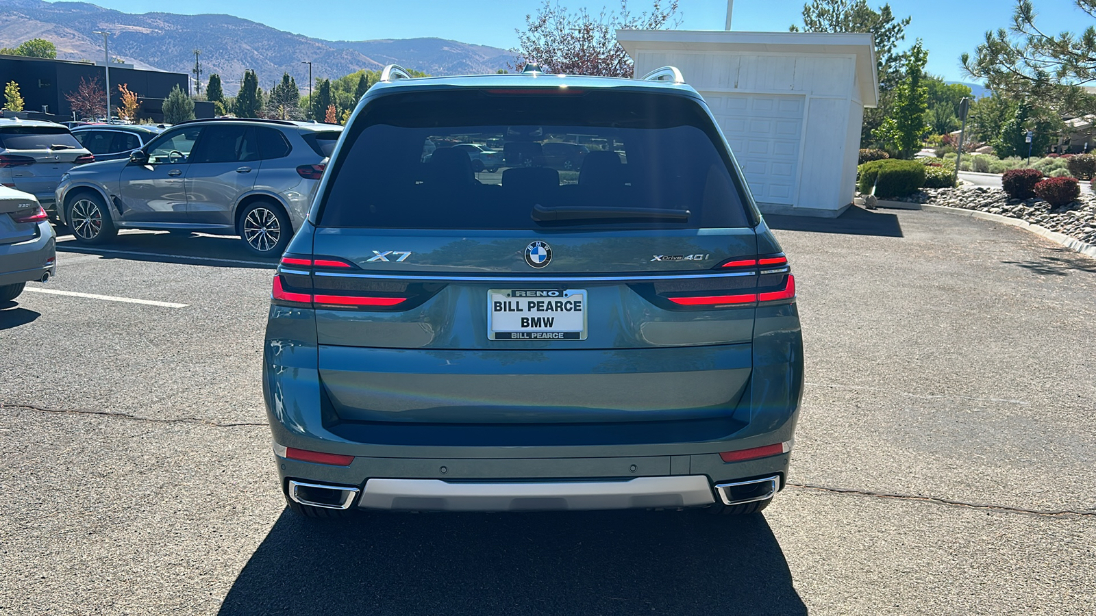 2025 BMW X7 xDrive40i 9