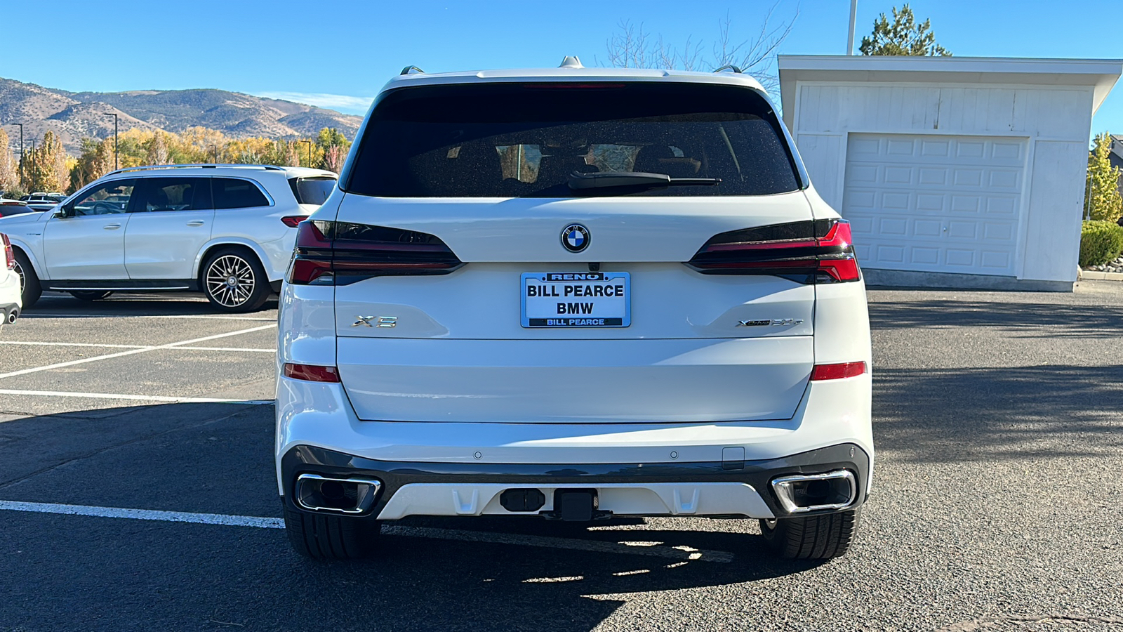 2025 BMW X5 xDrive50e 8