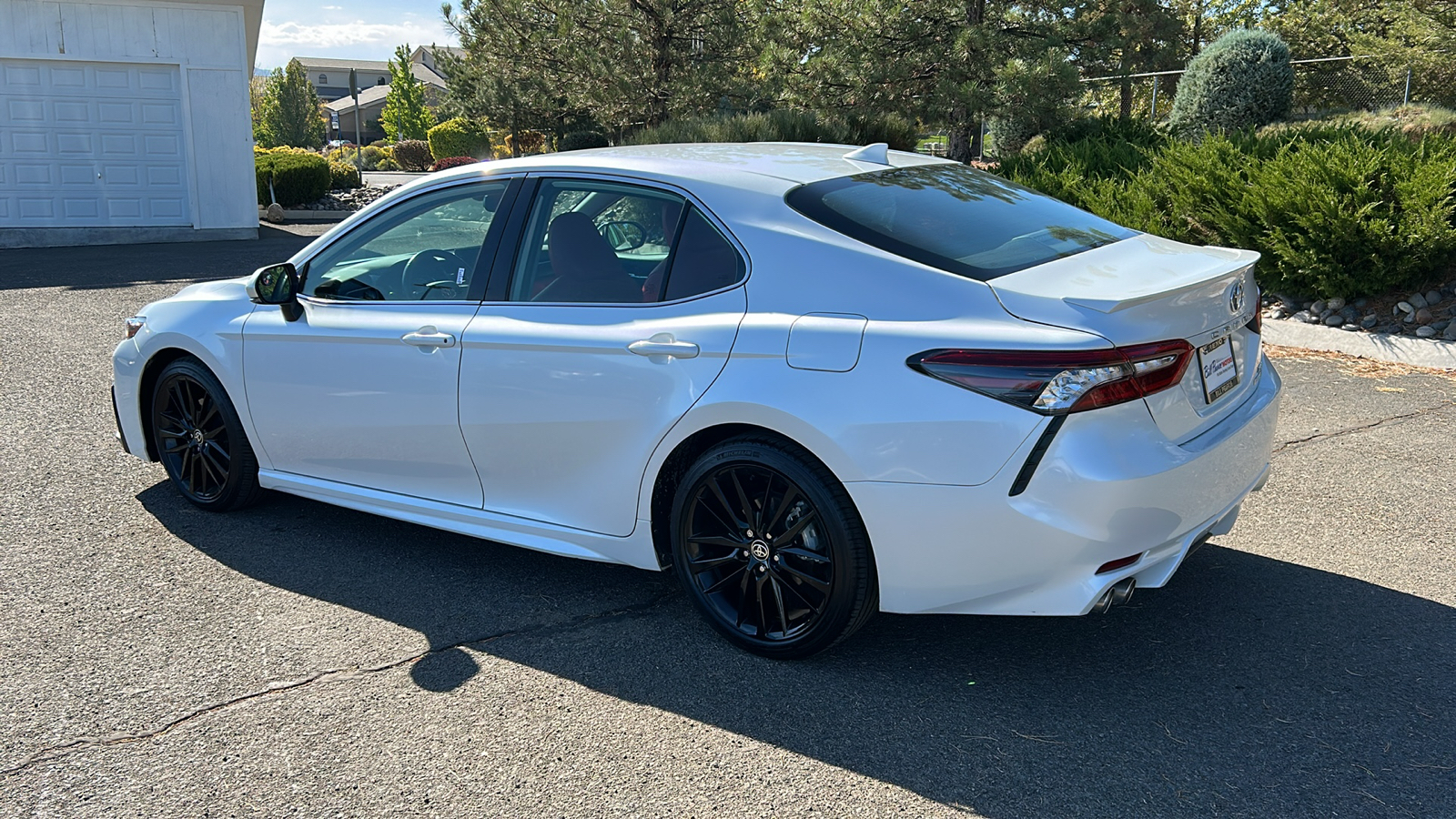 2022 Toyota Camry Hybrid XSE 9