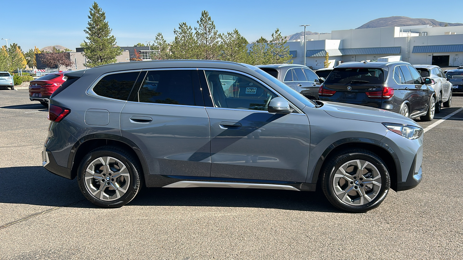 2025 BMW X1 xDrive28i 8