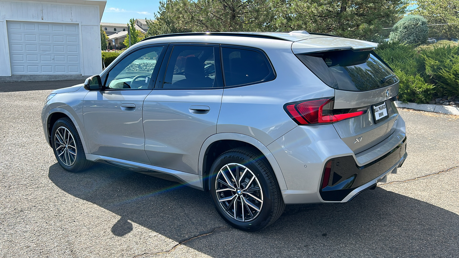 2025 BMW X1 xDrive28i 10