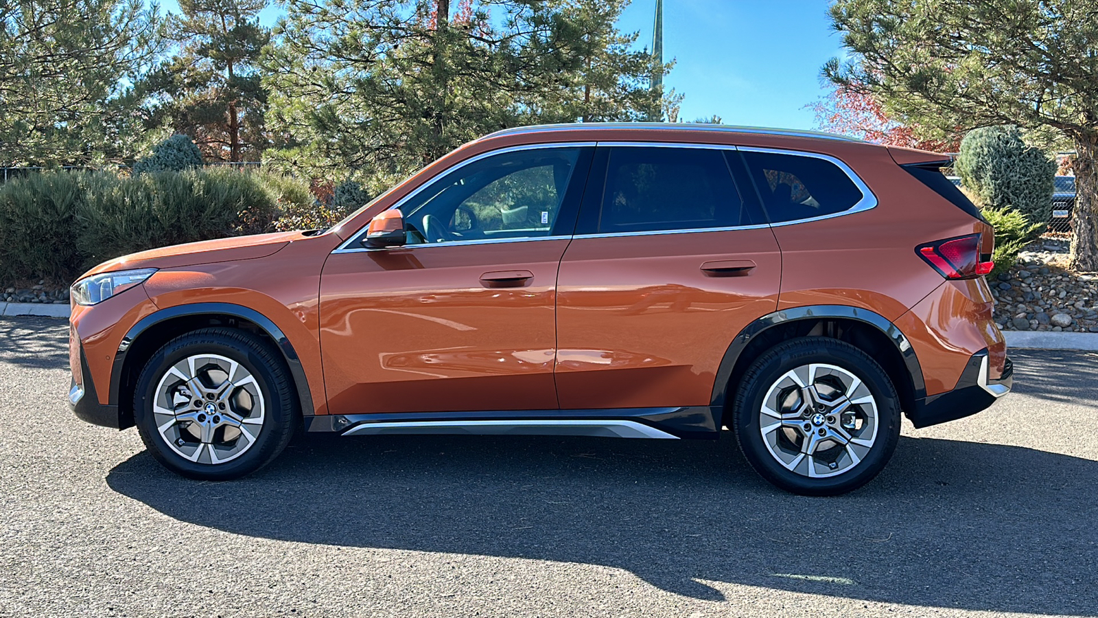 2025 BMW X1 xDrive28i 11