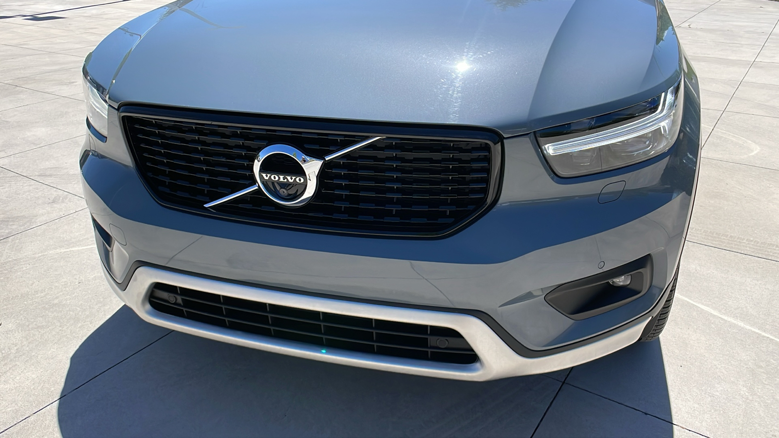 2021 Volvo XC40 R-Design 10