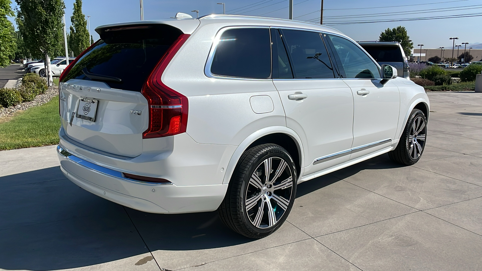 2025 Volvo XC90 Plug-In Hybrid Ultra 4