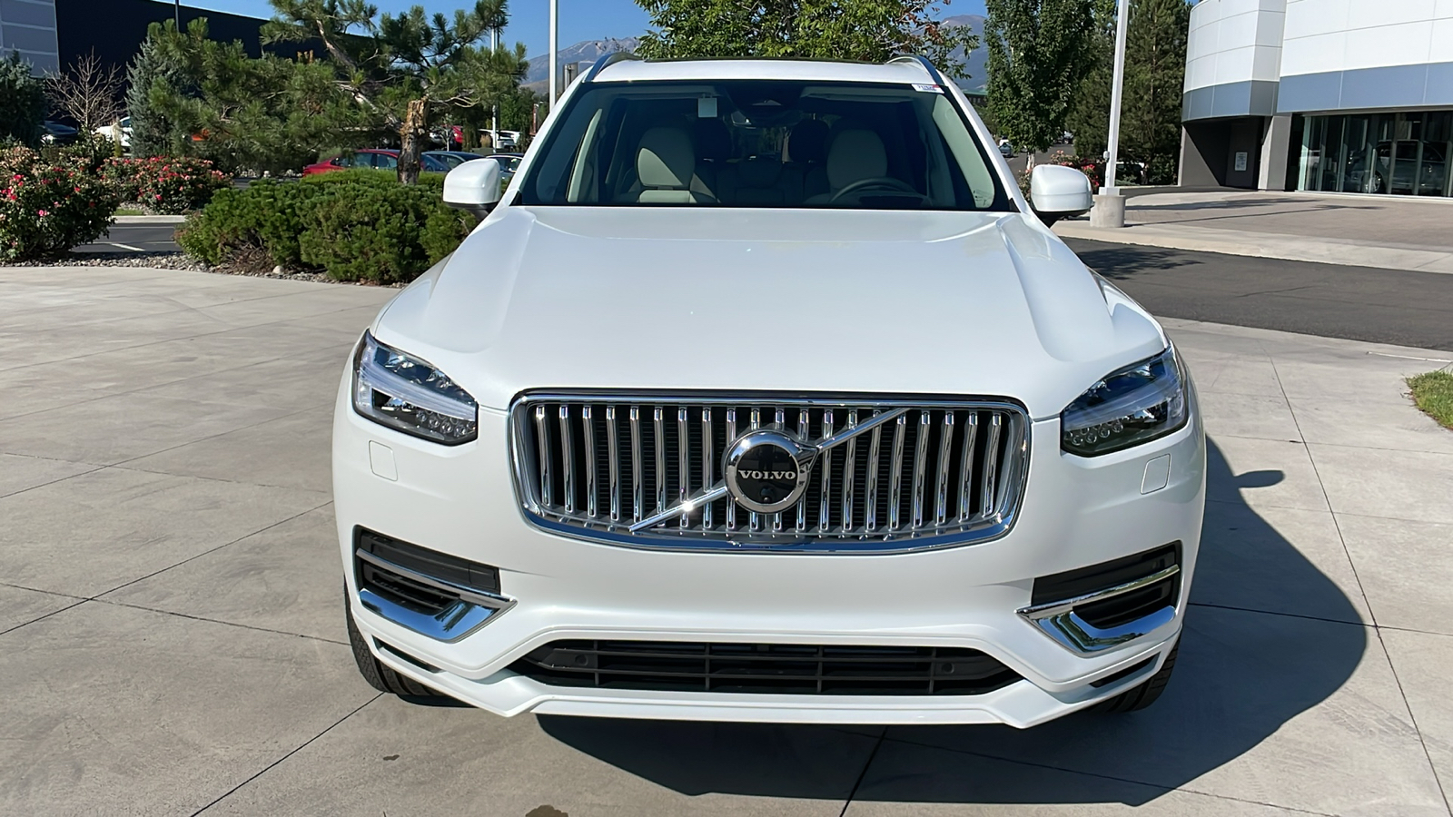 2025 Volvo XC90 Plug-In Hybrid Ultra 9