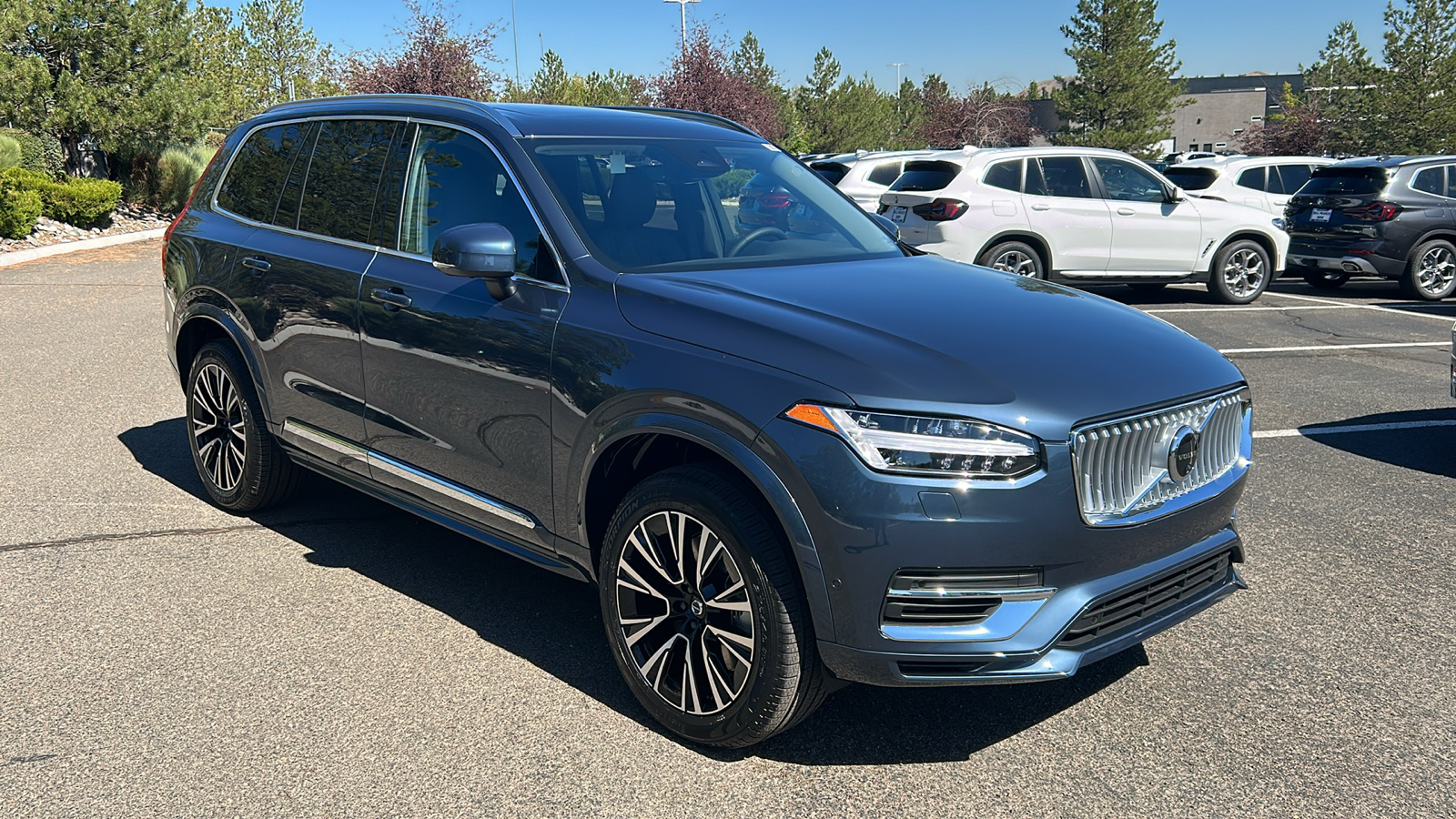 2025 Volvo XC90 Plug-In Hybrid Plus 7