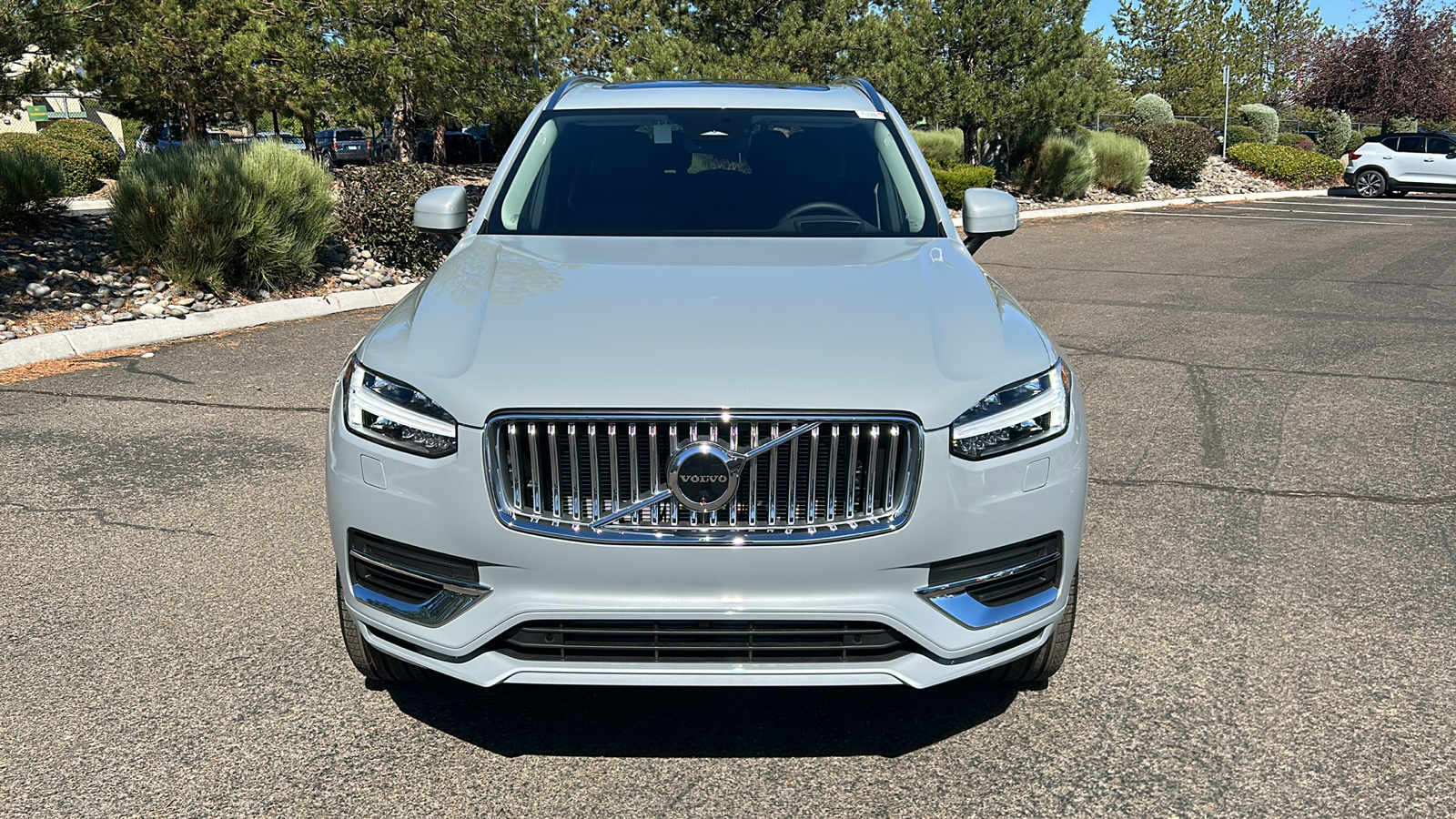 2025 Volvo XC90 Plug-In Hybrid Ultra 6