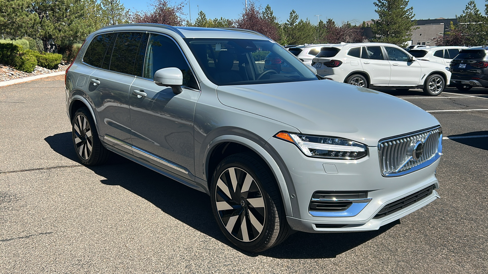 2025 Volvo XC90 Plug-In Hybrid Ultra 7