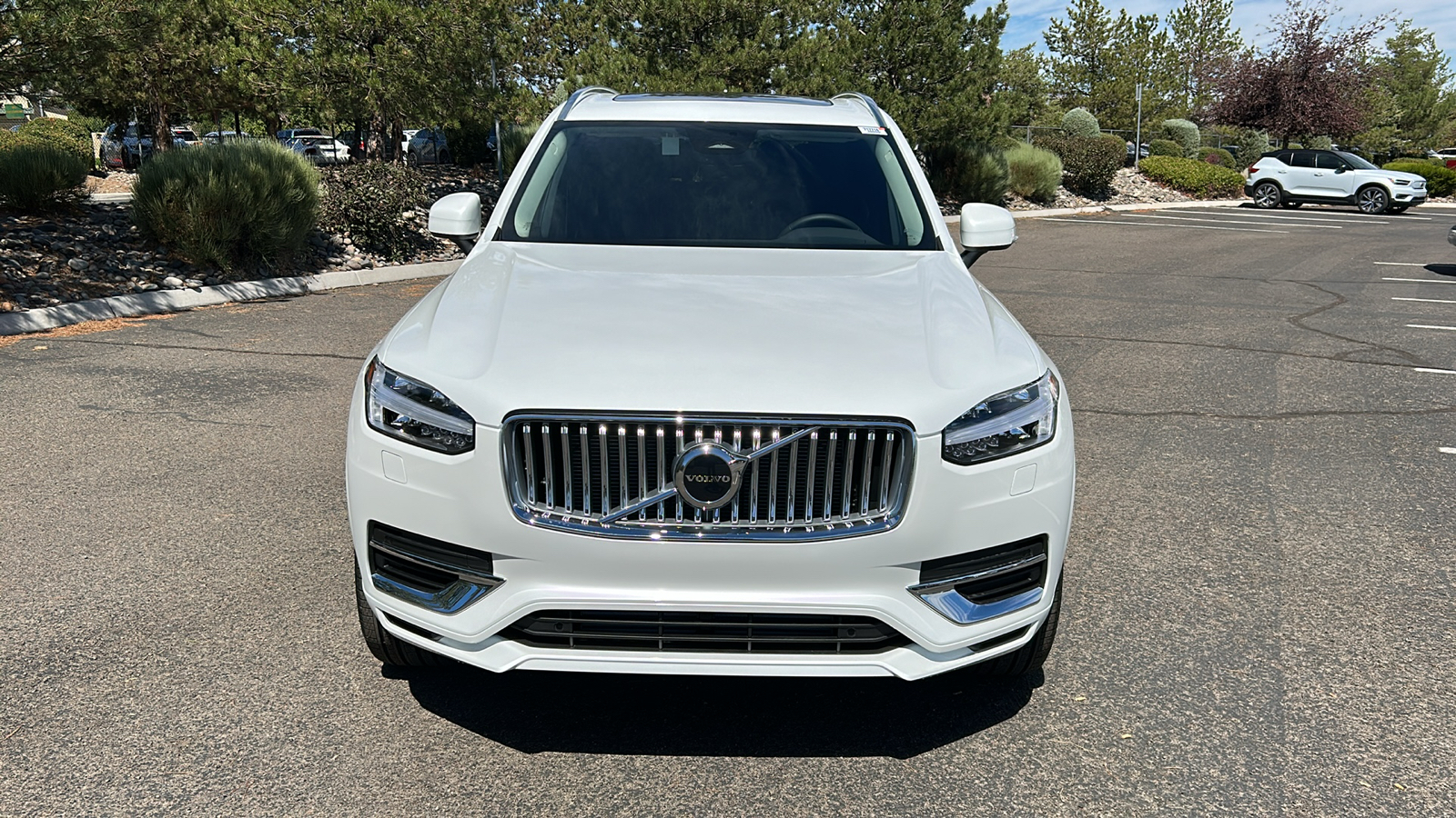 2025 Volvo XC90 Plug-In Hybrid Core 6