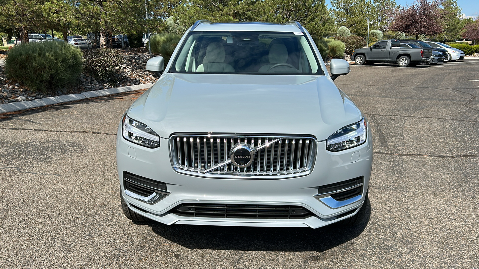 2025 Volvo XC90 Plug-In Hybrid Plus 6