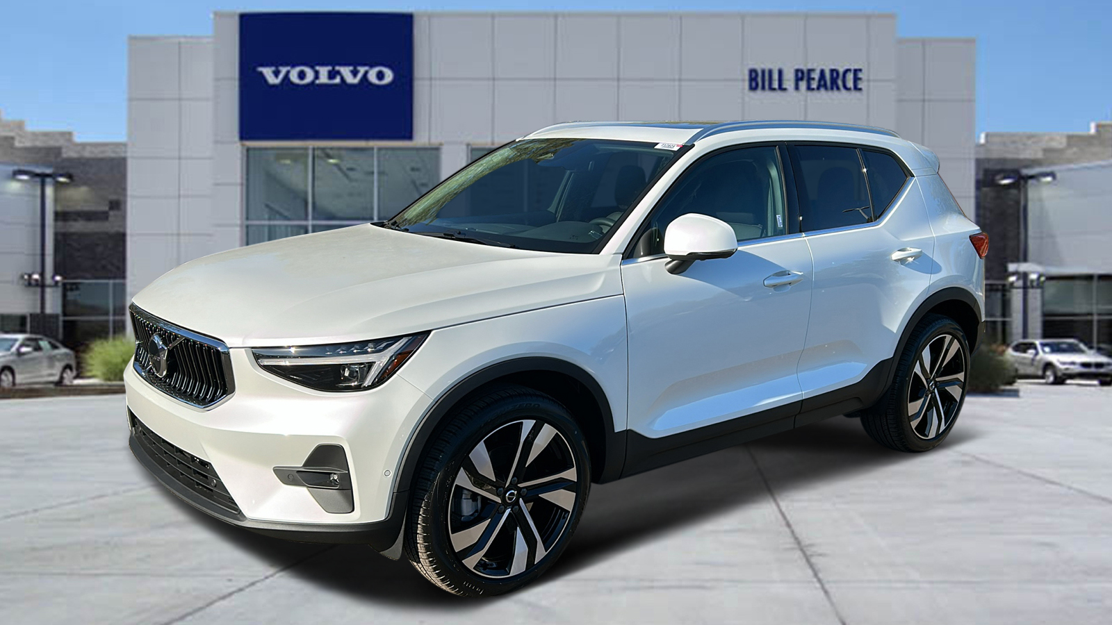 2025 Volvo XC40 Plus Bright Theme 1