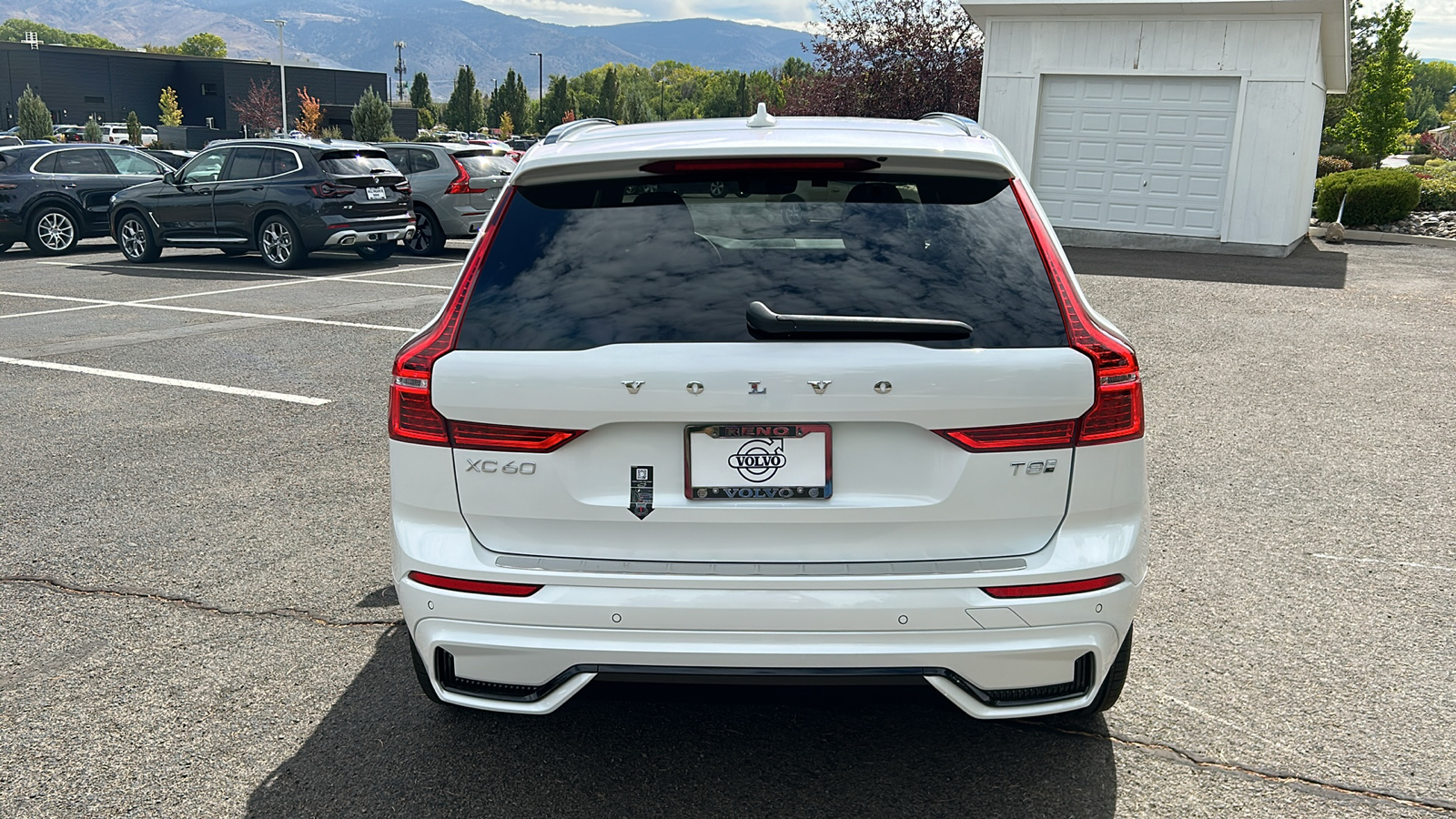 2025 Volvo XC60 Plug-In Hybrid Plus 9