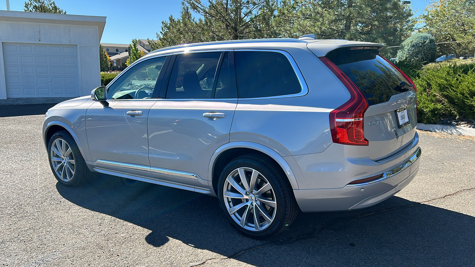 2025 Volvo XC90 Core 10