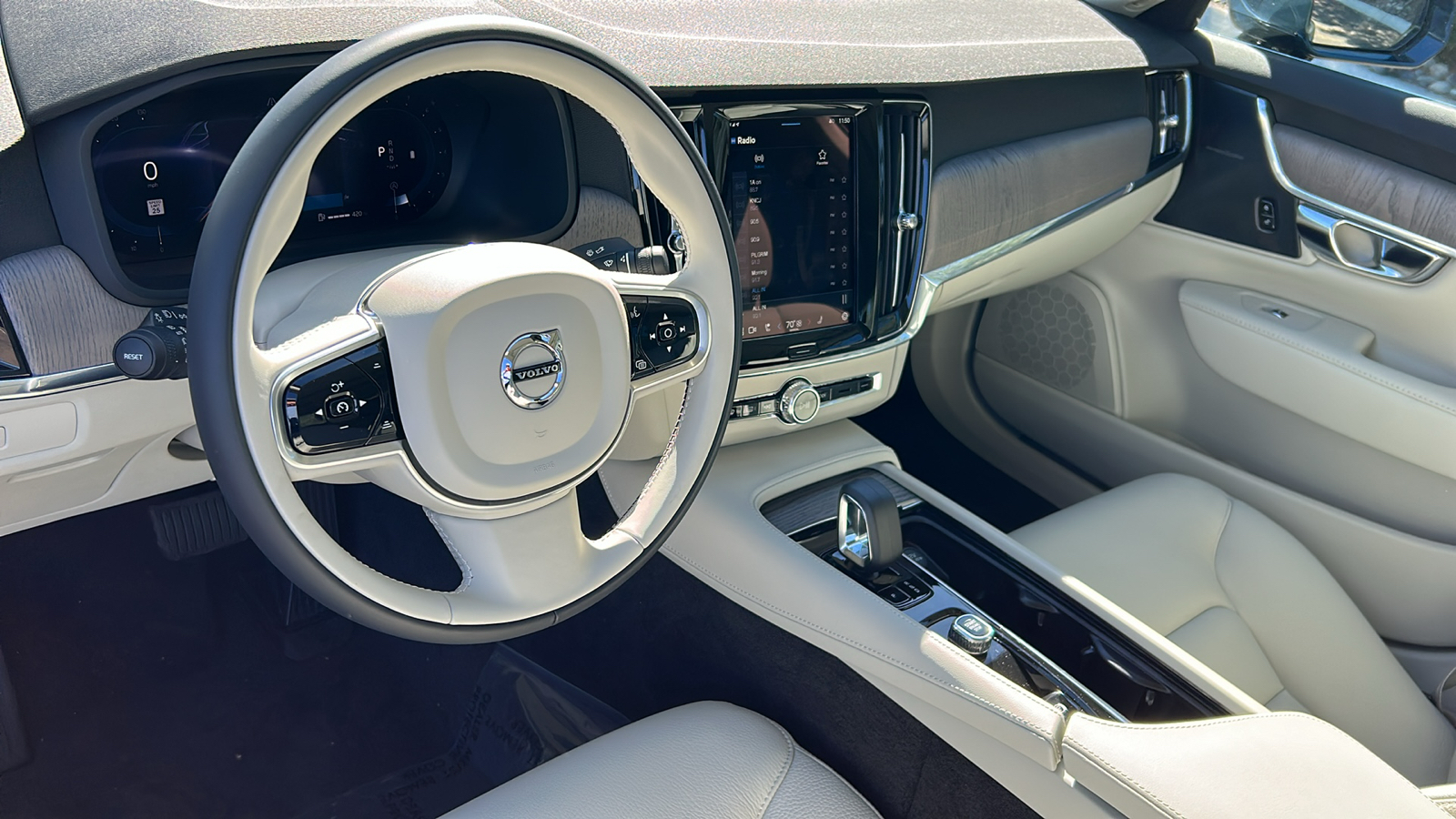 2024 Volvo S90 Plus 4