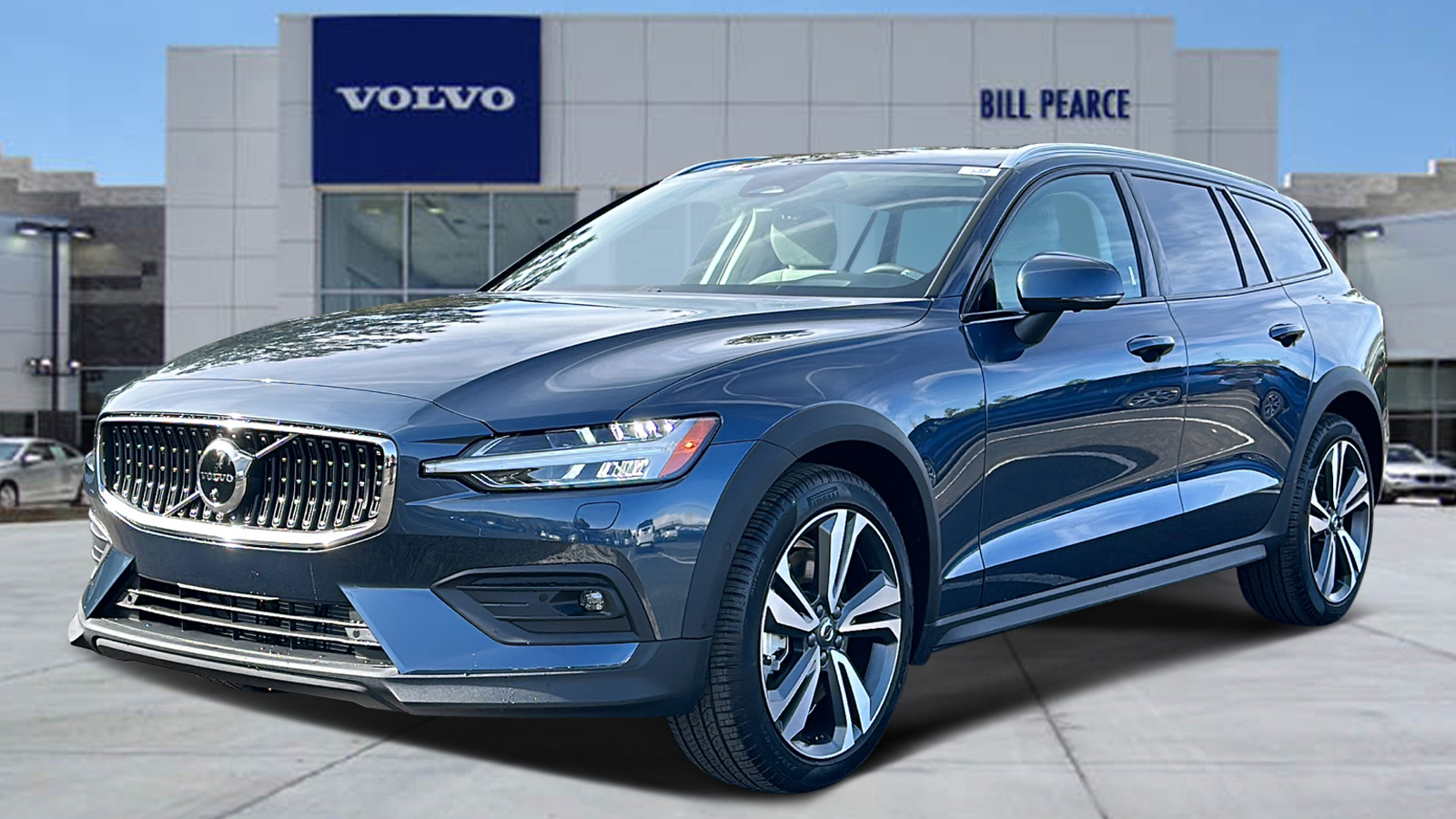 2025 Volvo V60 Cross Country Plus 1