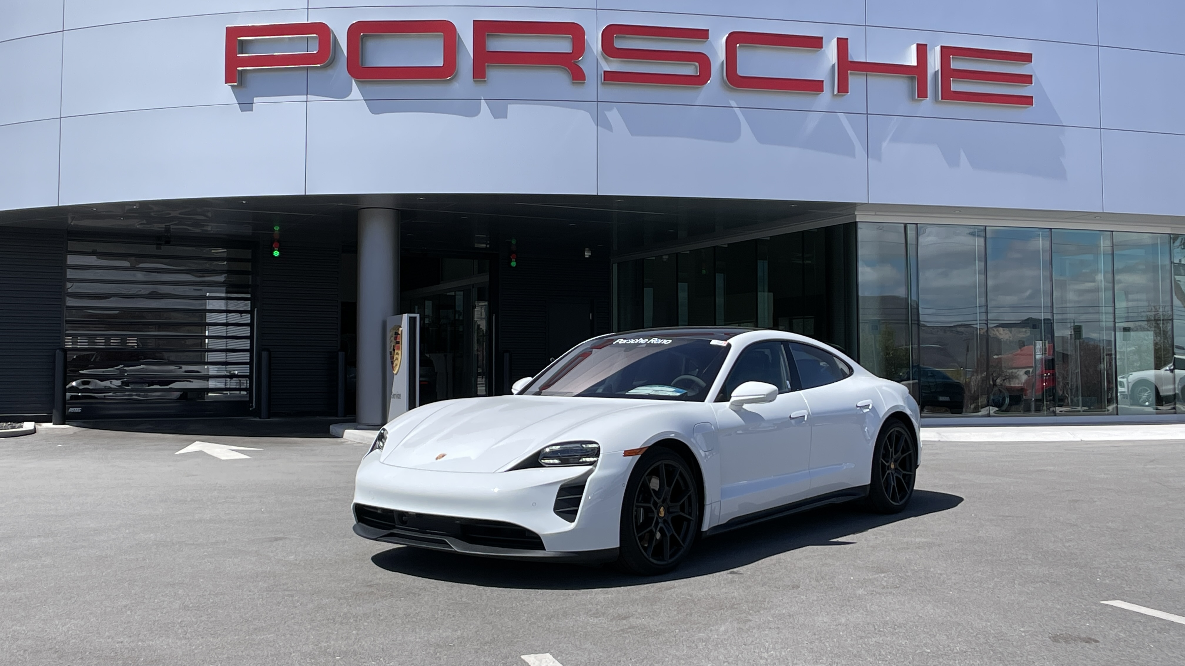 2023 Porsche Taycan GTS 1